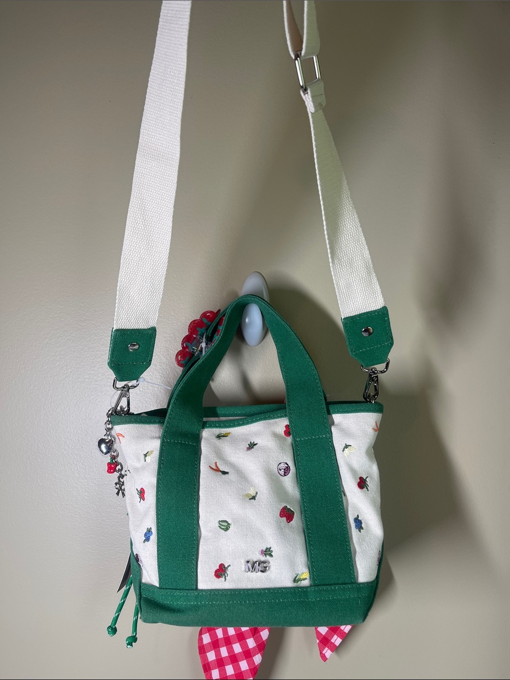 Madden Girl Green and Cream Crossbody Tote with Red Pom Pom - many extras! - Picture 11 of 16